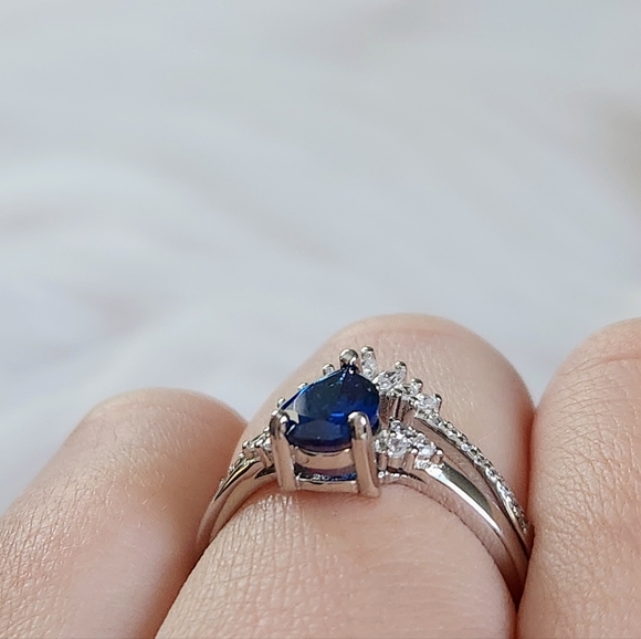 NWT Ryze Sapphire Blue & White Cubic Zirconia .925 Sterling Silver Ring - Size 9 - Picture 11 of 13